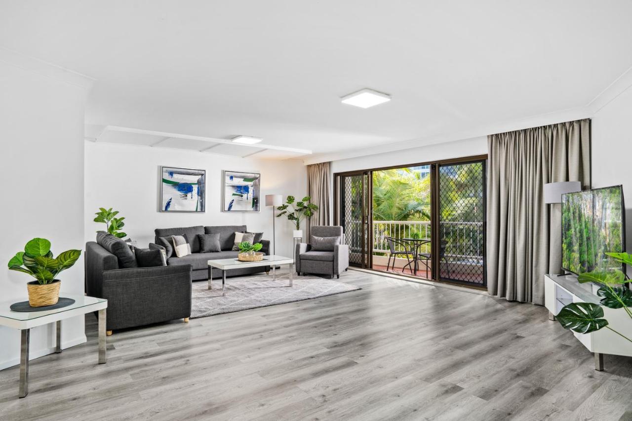Coco Bella Retreat In Central Surfers - Sleeps 6-8 Gold Coast Kültér fotó