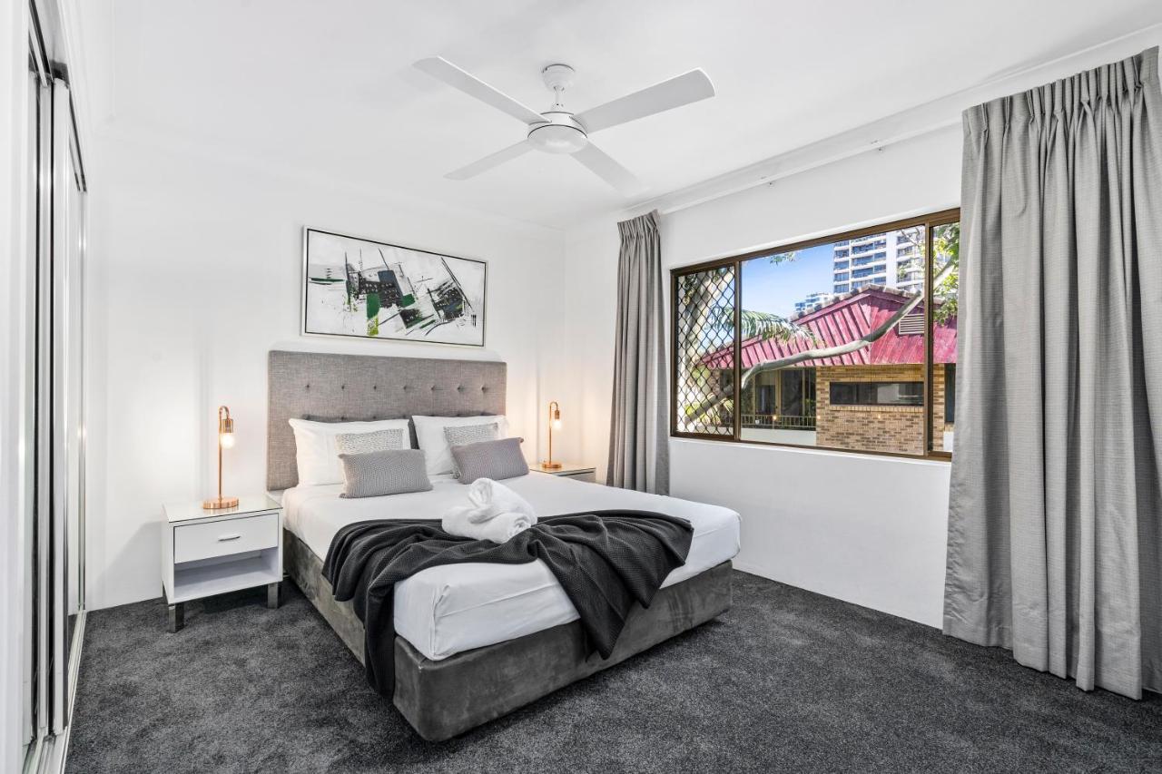 Coco Bella Retreat In Central Surfers - Sleeps 6-8 Gold Coast Kültér fotó