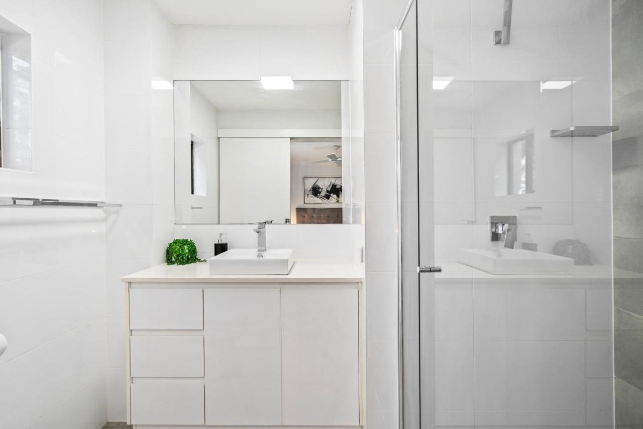 Coco Bella Retreat In Central Surfers - Sleeps 6-8 Gold Coast Kültér fotó